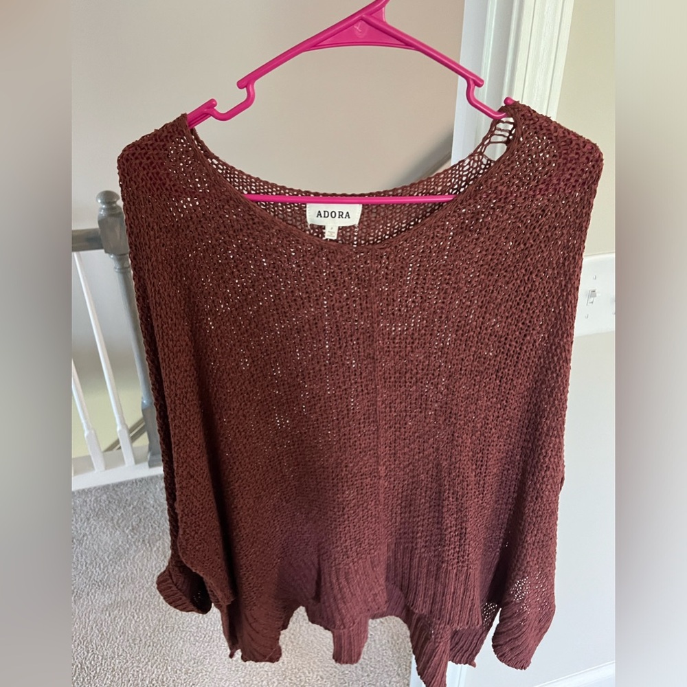Adora light knit wing sweater maroon